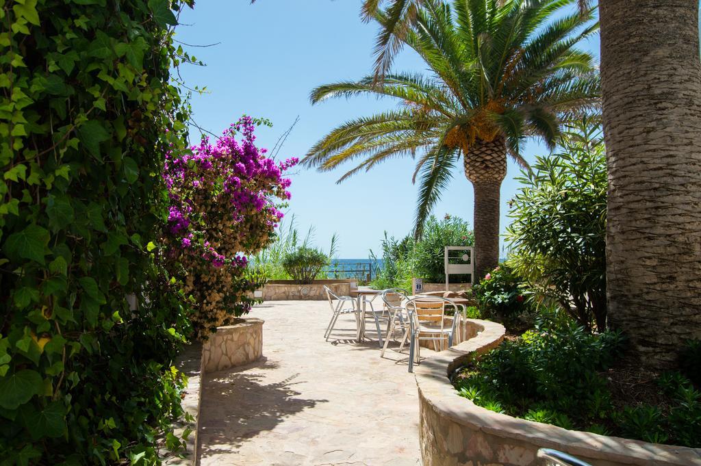 Sol Y Mar Hotel Плая Мигхорн Екстериор снимка